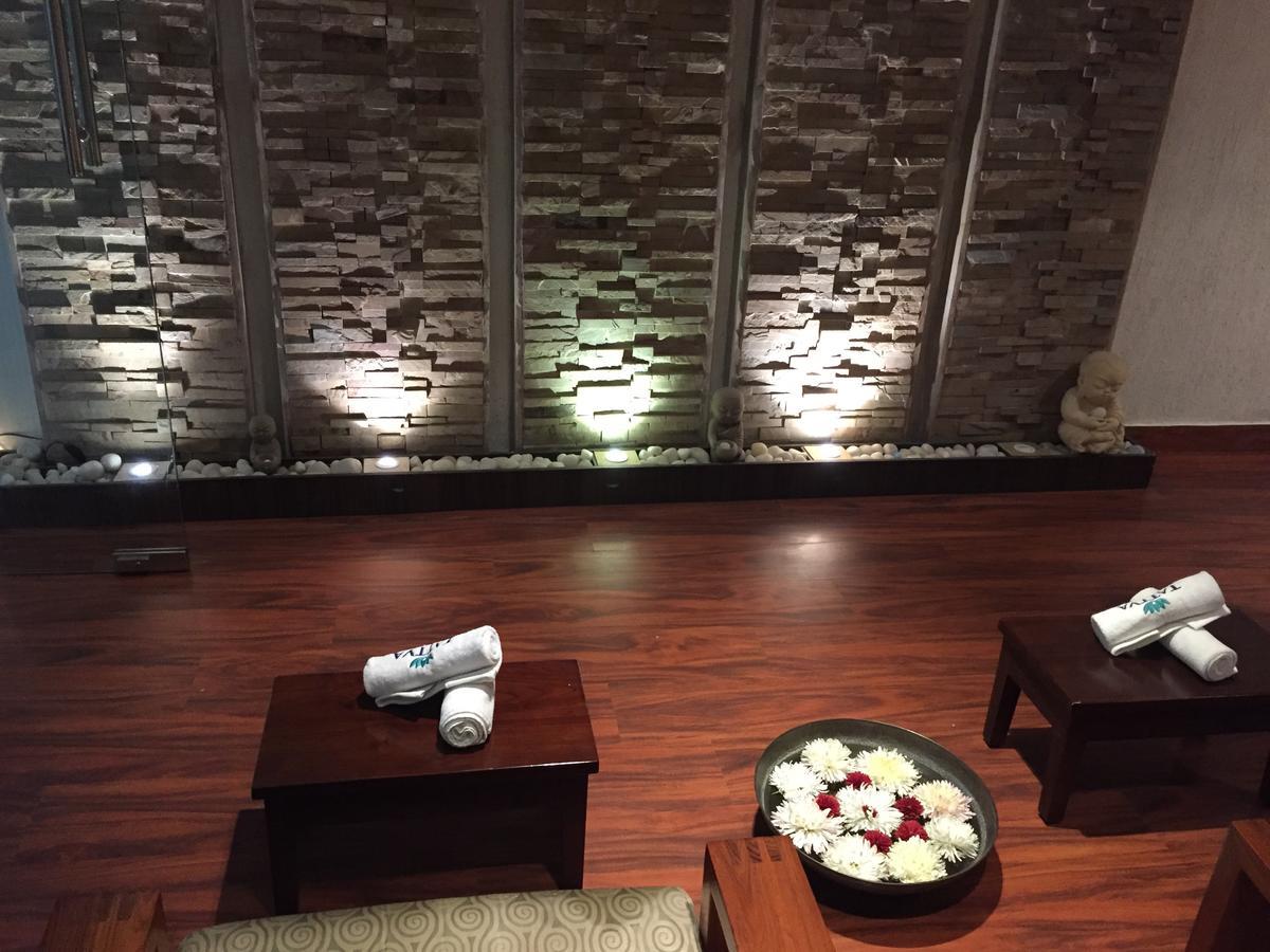 Beautiful Apartments At Tarudhan Valley Golf Resort, Manesar グルガウン エクステリア 写真