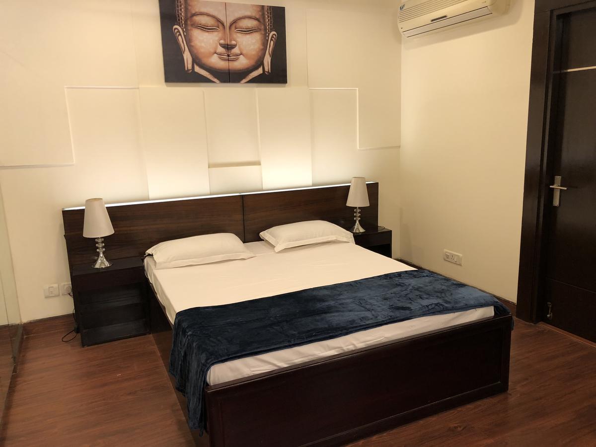 Beautiful Apartments At Tarudhan Valley Golf Resort, Manesar グルガウン エクステリア 写真