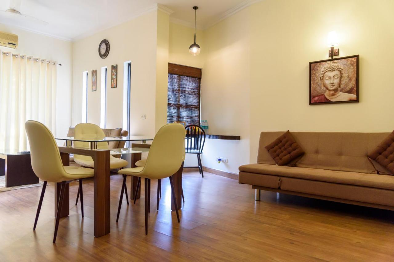 Beautiful Apartments At Tarudhan Valley Golf Resort, Manesar グルガウン エクステリア 写真